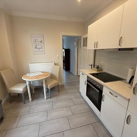 Ferienwohnung „Opa'S Tohuus“Mit Fahrraedern, Husum Χούζουμ Εξωτερικό φωτογραφία