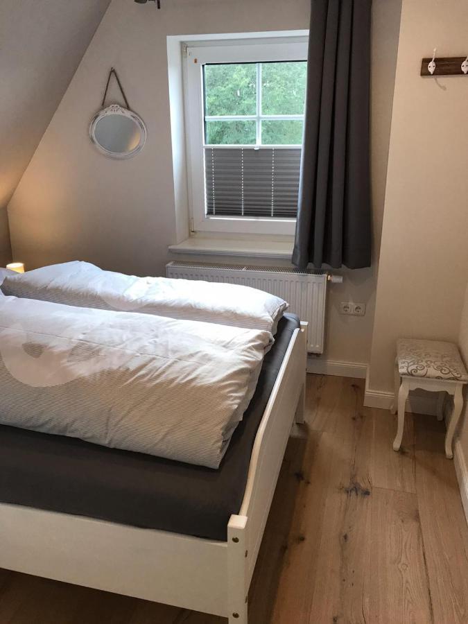 Ferienwohnung „Opa'S Tohuus“Mit Fahrraedern, Husum Χούζουμ Εξωτερικό φωτογραφία