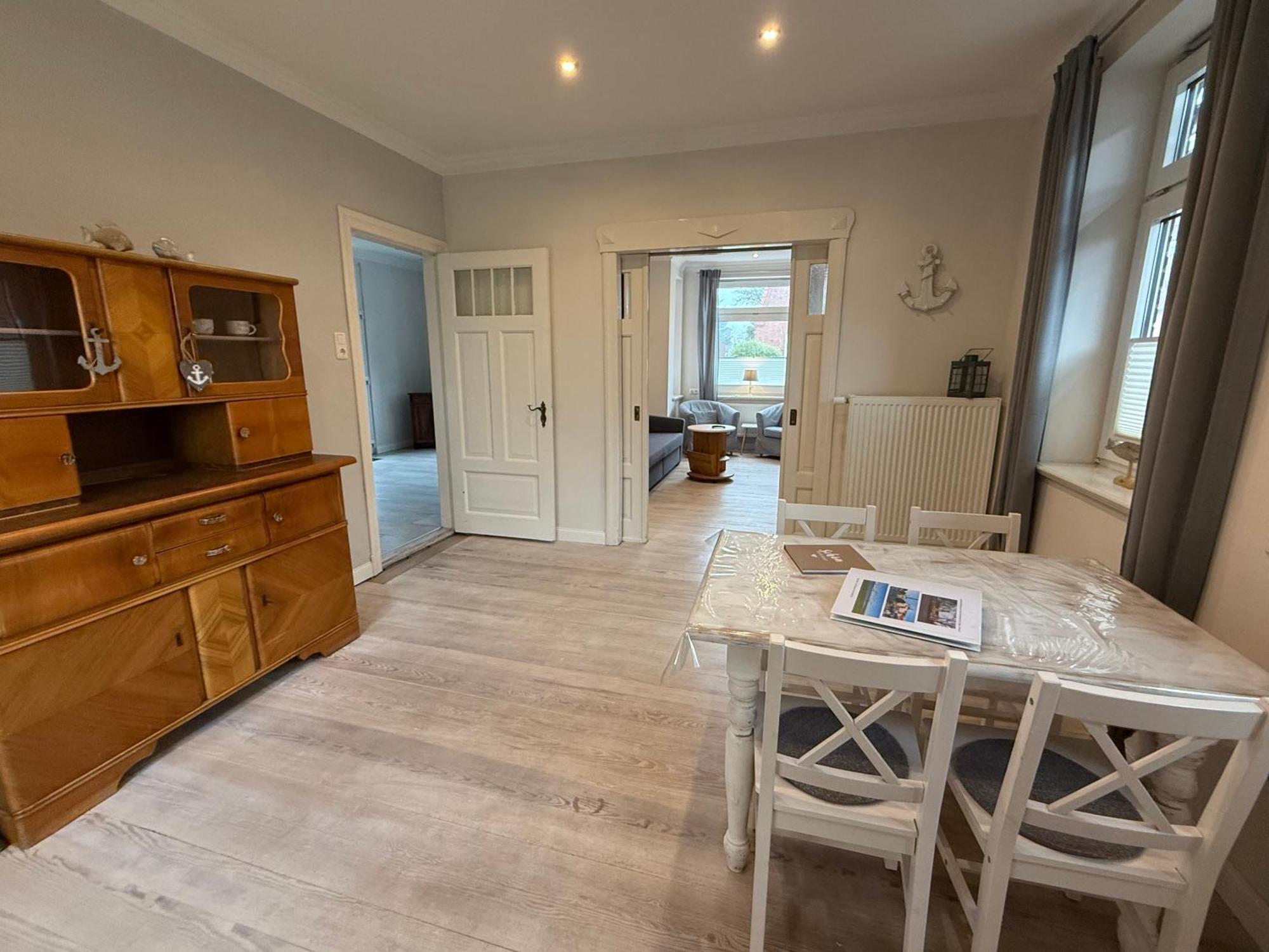 Ferienwohnung „Opa'S Tohuus“Mit Fahrraedern, Husum Χούζουμ Εξωτερικό φωτογραφία